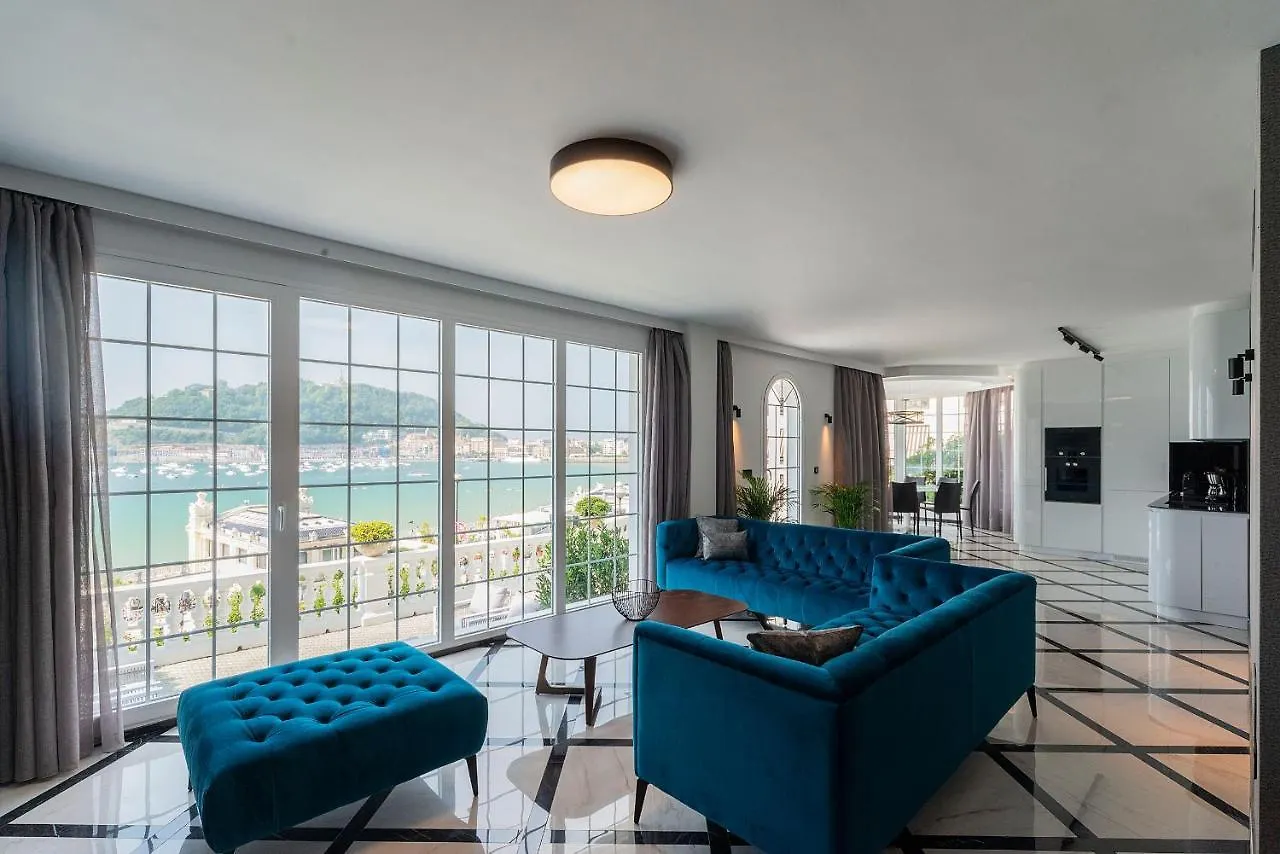 Crown Of La Concha Beach Apartman San Sebastián