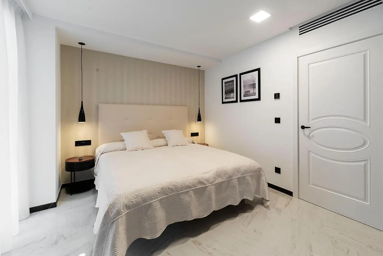 Crown Of La Concha Beach Apartman San Sebastián 0*,